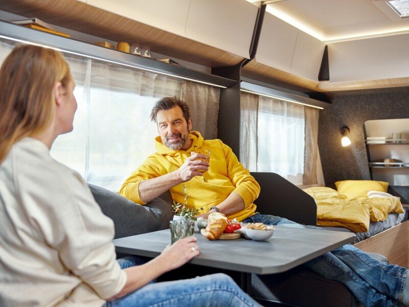 2023 ww maxia 595 kml innen mood sitzgruppe 96 BEAR PRESSE