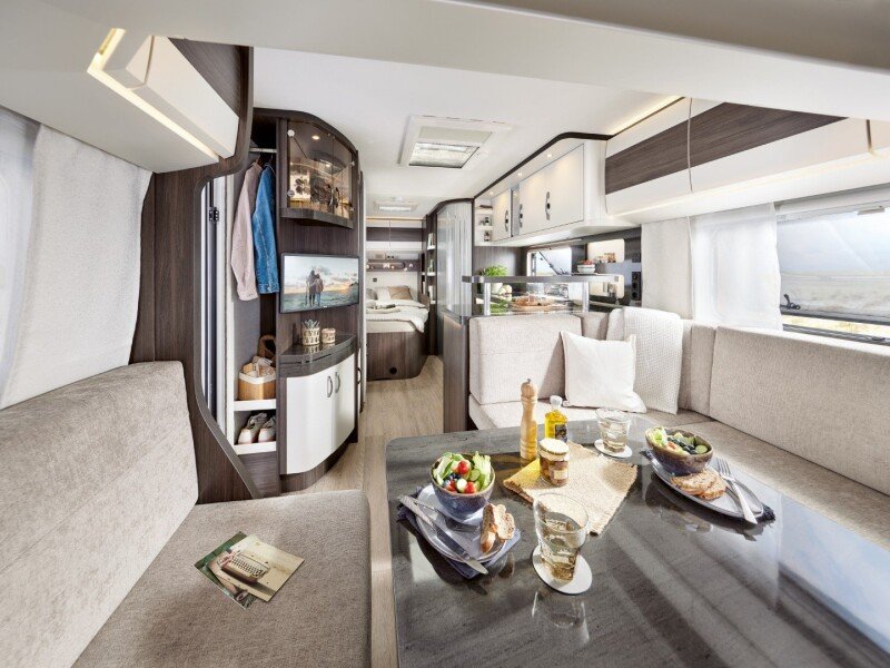 2027 WW Prestige 560 FC innen Totale q BEAR PRESSE