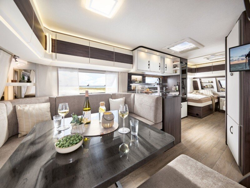 2027 WW Prestige 620 CL innen Totale q BEAR PRESSE