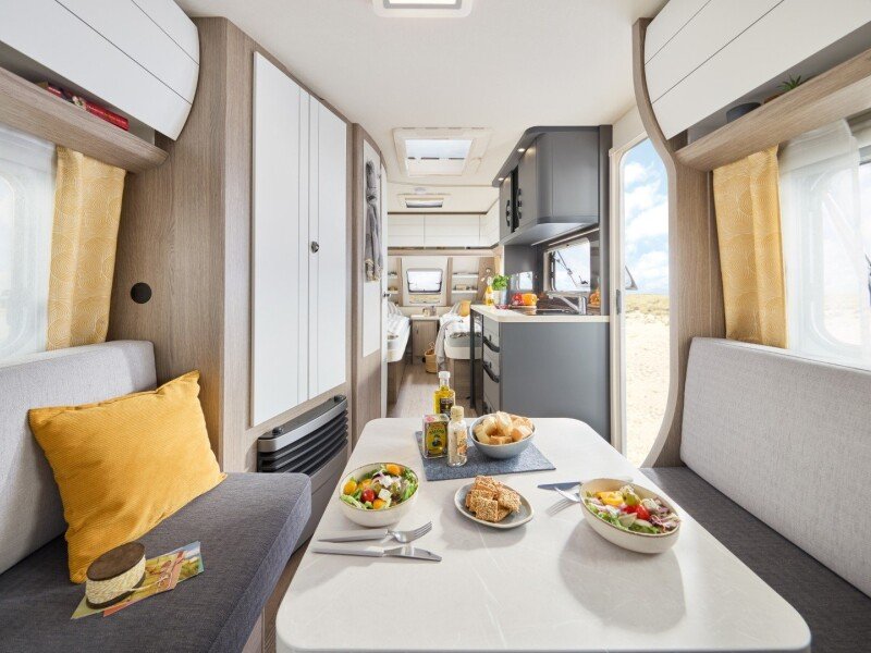 2027 WW Ontour 460 DL innen Totale q BEAR PRESSE