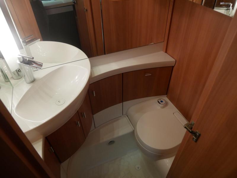 Hobby De Luxe 440 SF image