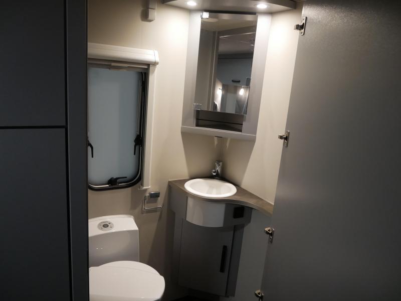 Knaus Sport En Fun 480 QL image