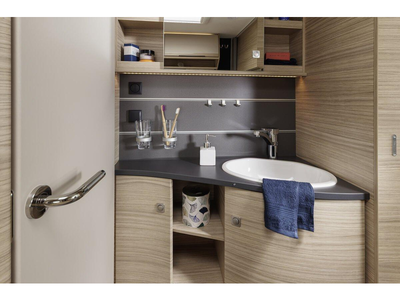 Fendt Bianco Activ 465 SFH image