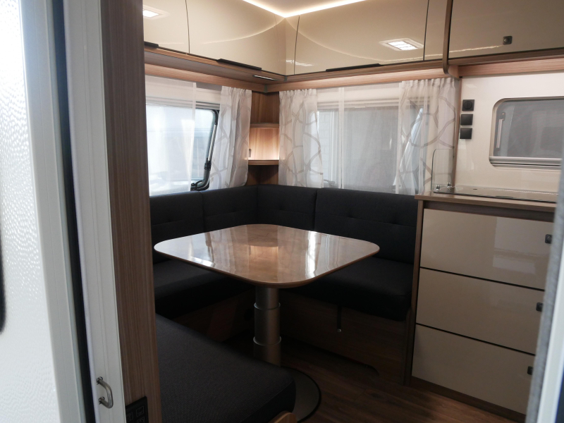 Fendt Tendenza 465 SFB image