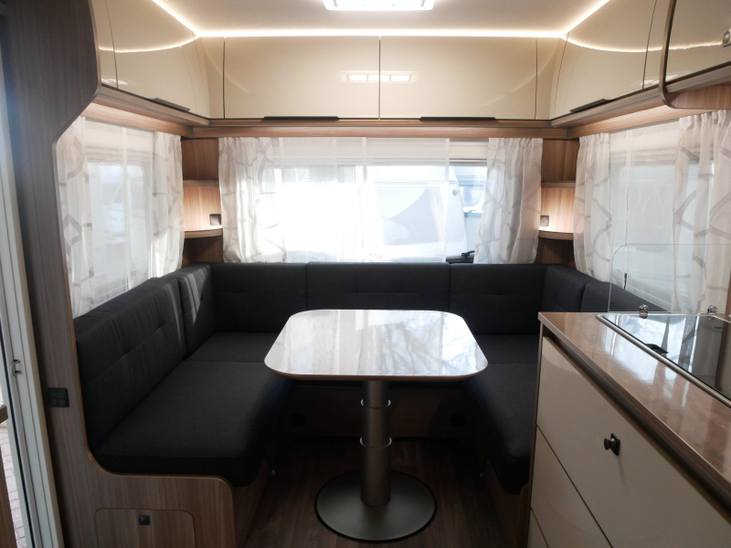 Fendt Tendenza 465 SFB image