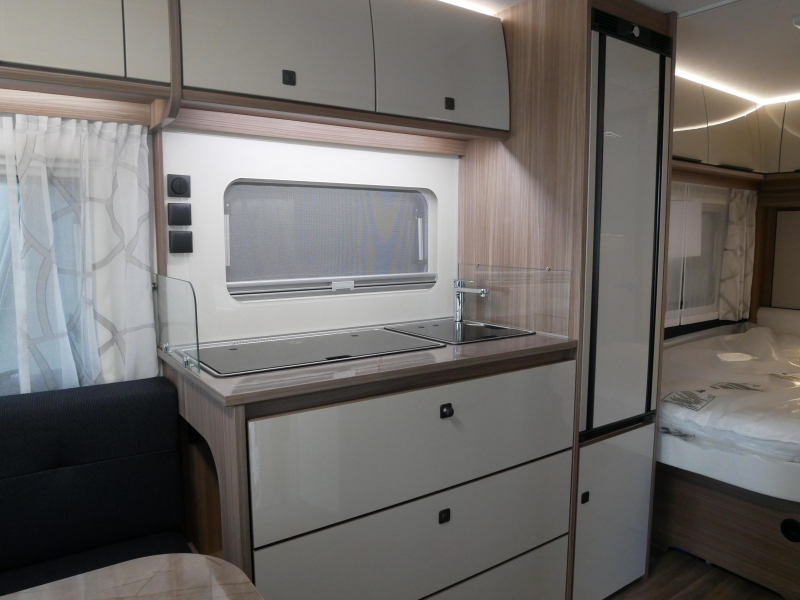 Fendt Tendenza 465 SFB image