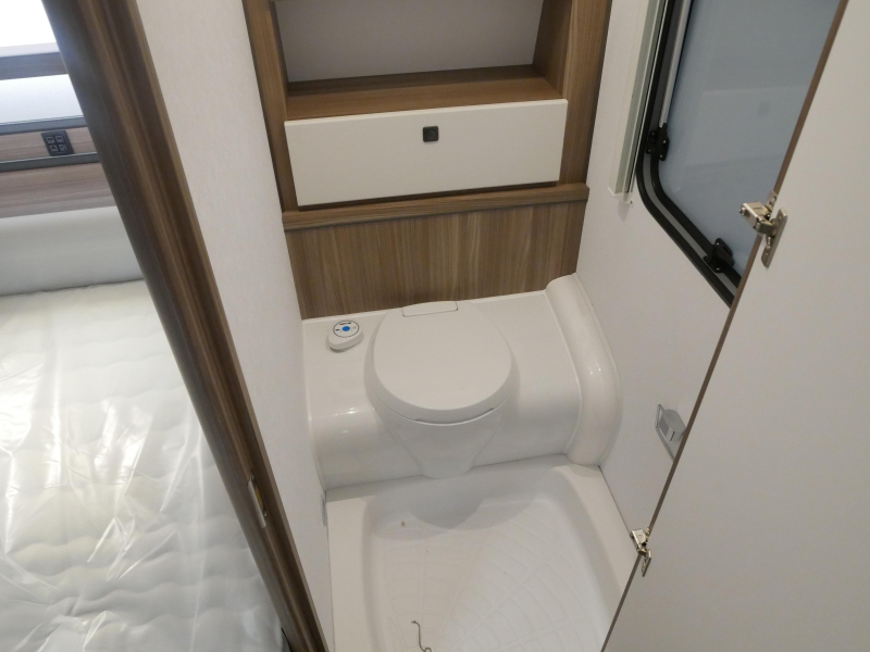 Fendt Tendenza 465 SFB image