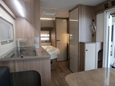 Fendt Tendenza 465 SFB image