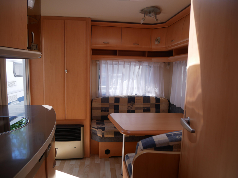 Hobby De Luxe 440 SF image