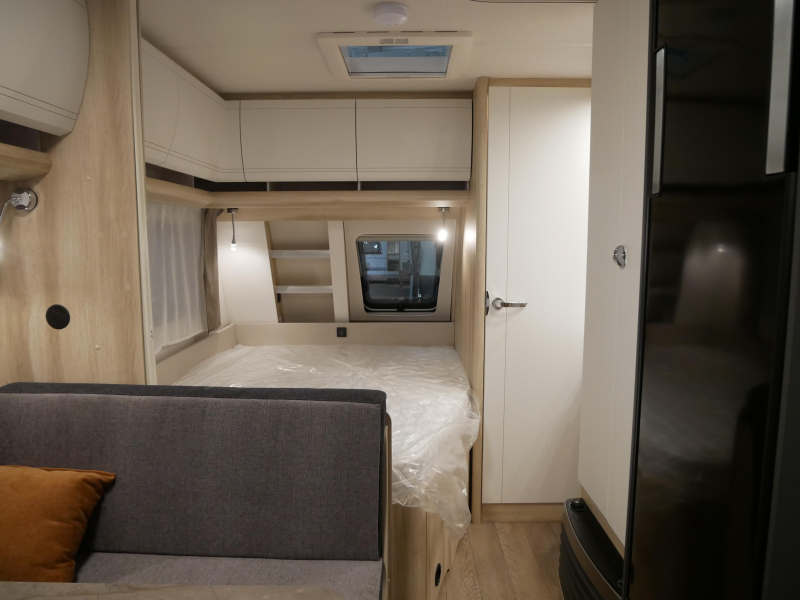 Hobby De Luxe 400 SFE image