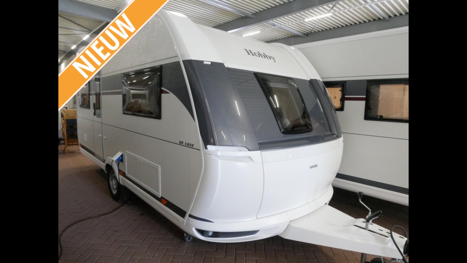 Hobby De Luxe 460 UFE