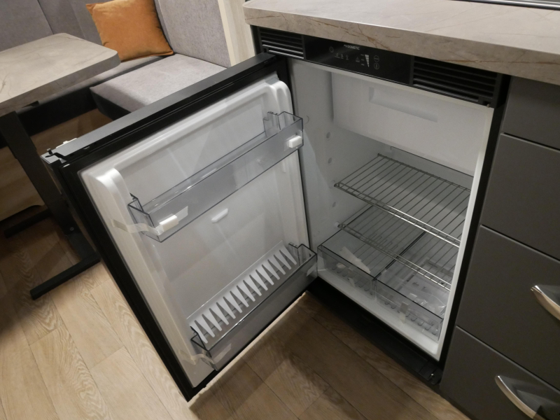 Hobby De Luxe 460 LU image