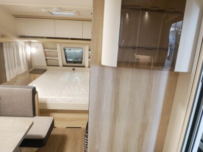 Hobby De Luxe 460 SFF image