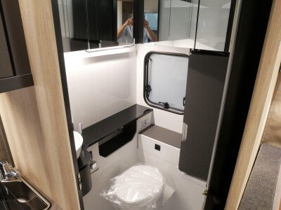 Hobby De Luxe 460 SFF image