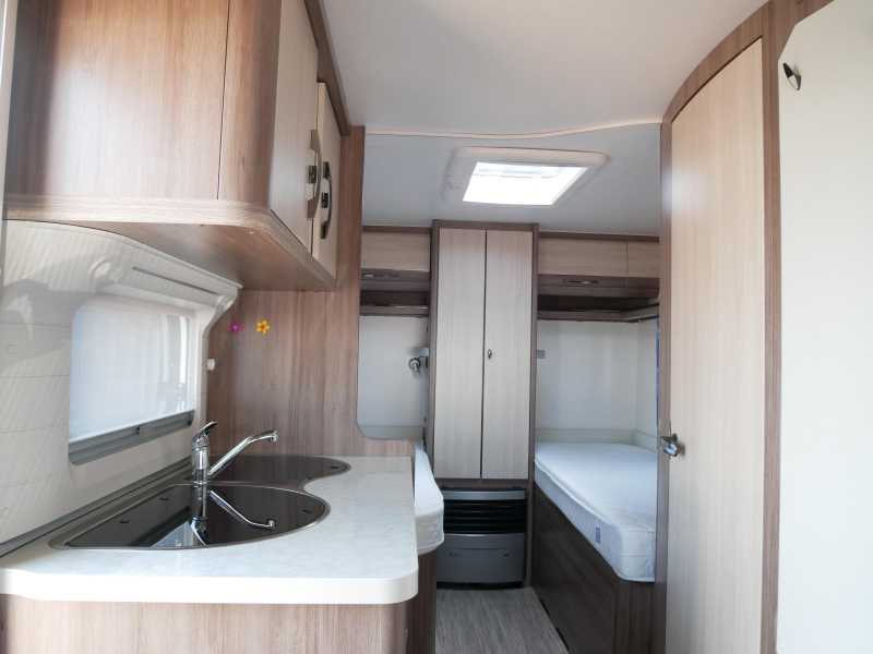 Hobby De Luxe Easy 460 LU image