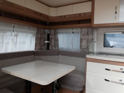 Hobby De Luxe 460 UFE image