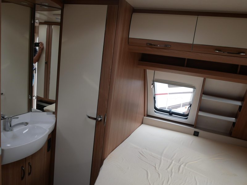 Hobby De Luxe 460 UFE image