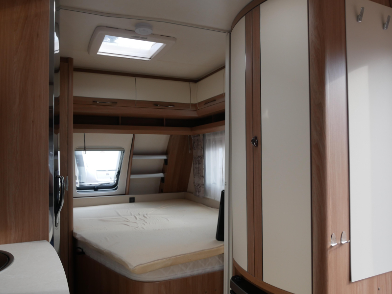 Hobby De Luxe 460 UFE image