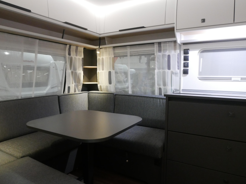 Fendt Apero 465 SFB image