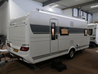 Hobby De Luxe Edition 560 KMFE image