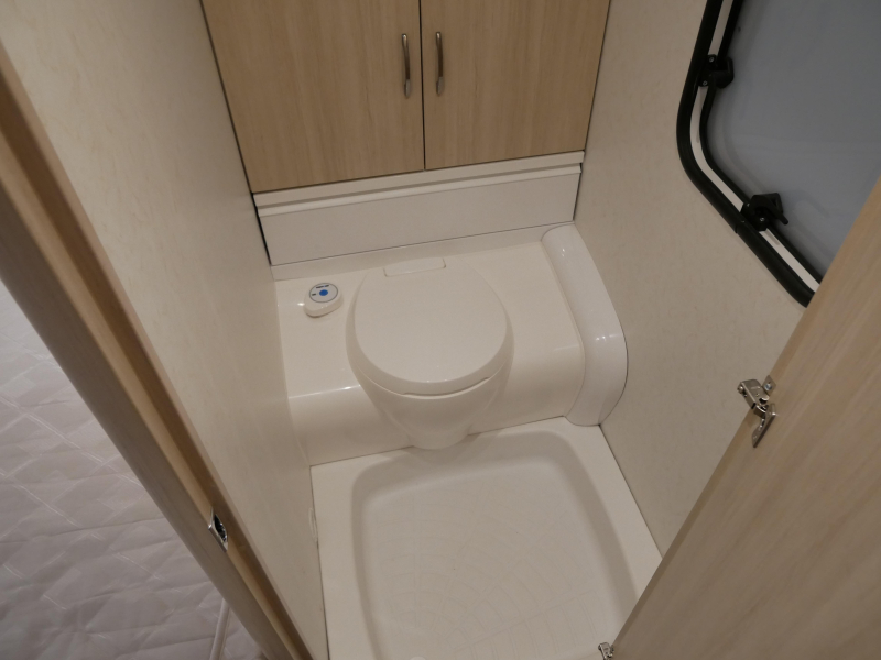 Hobby De Luxe Edition 560 KMFE image