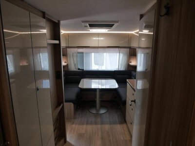 Fendt Tendenza 560 SG image